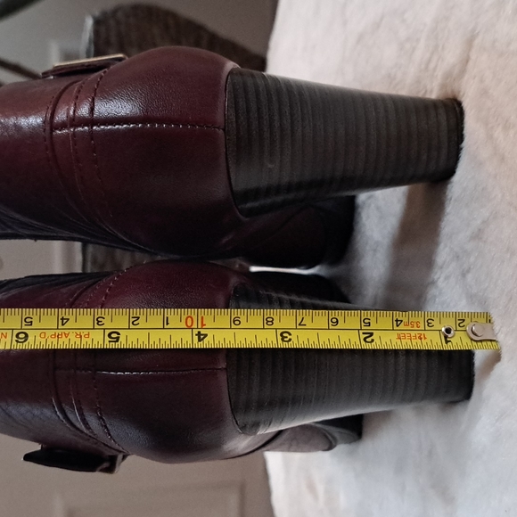 Clarks Indigo burgundy ankle leather boots - Picture 6 of 9